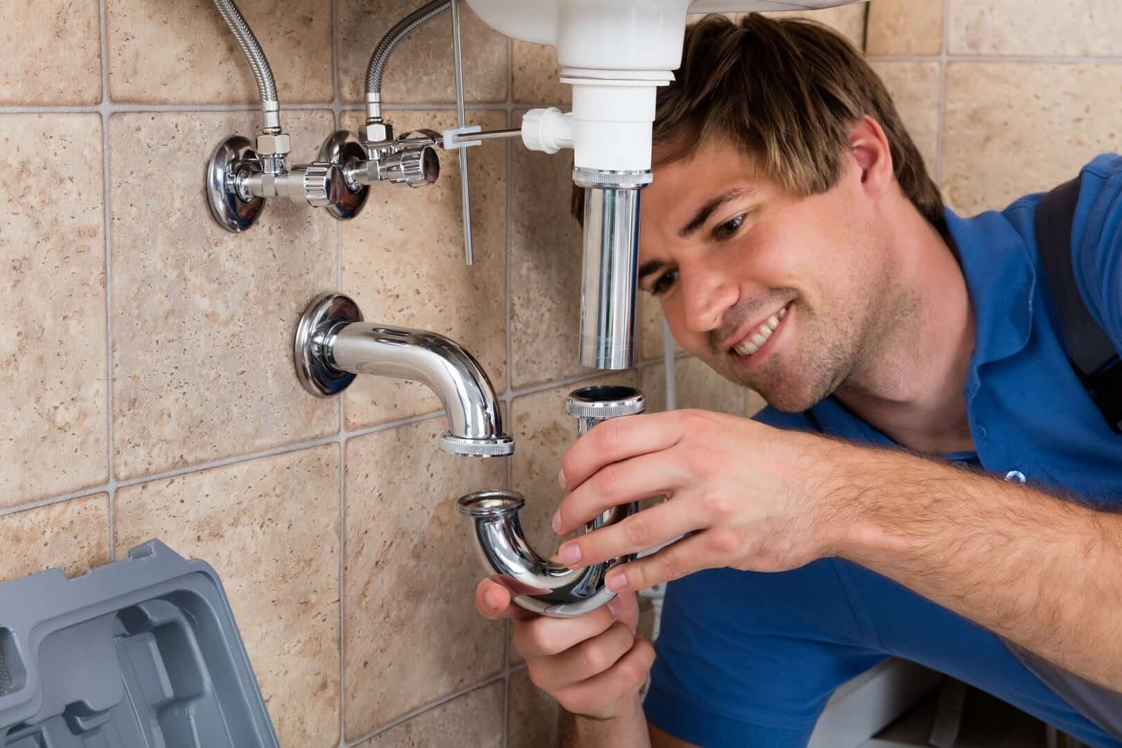 When Should You Reach Out to Plumbers? | Thehomedecornow.com