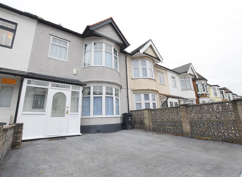 estate agents in ilford